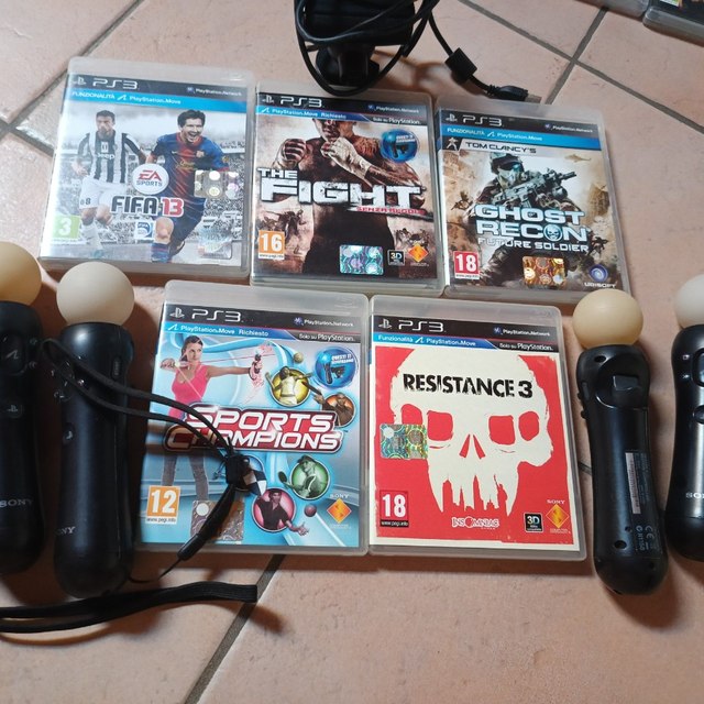 Kit PlayStation Move PS3 – 5 Controller Move + Telecamera Eye + 5 Giochi