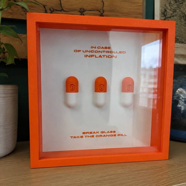 CORNICE ORANGE PILL