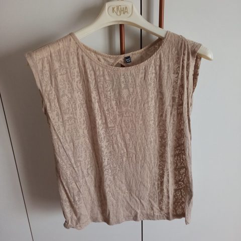 T-shirt con trama floreale 🌿