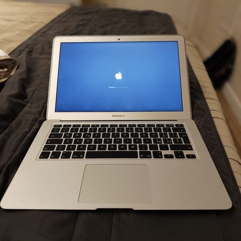 Apple Mac Book Air 13" 2017