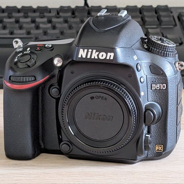 Nikon D610