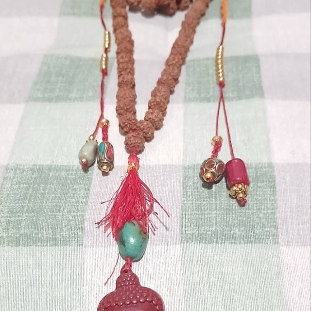 Collana (Mala con Rudrashka)
